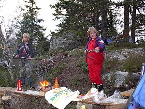 Bacon og pølser er best grilla