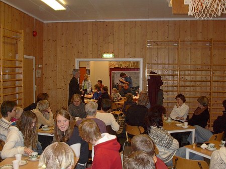 Vaflar, kaffe og saft p menyen