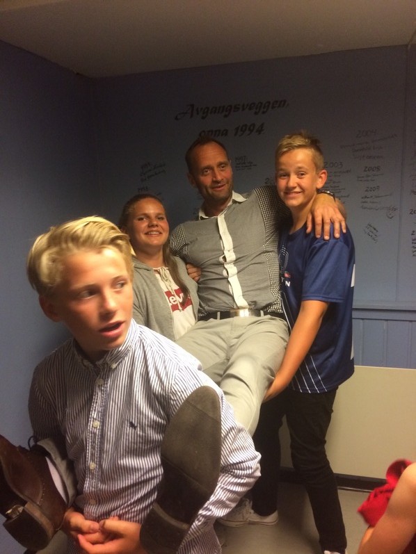 På gullstol med gullungar